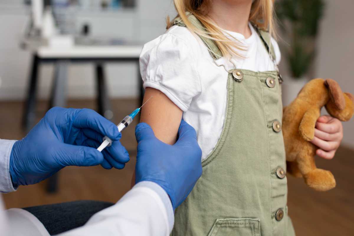 Dúvidas sobre vacinas ainda afetam a cobertura vacinal infantil